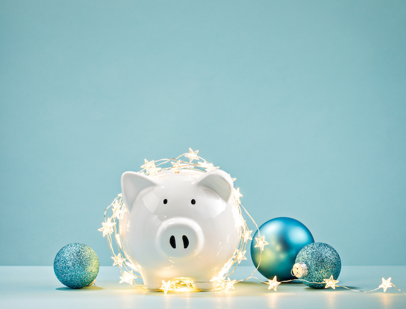 Canadians change spending habits after holiday spree