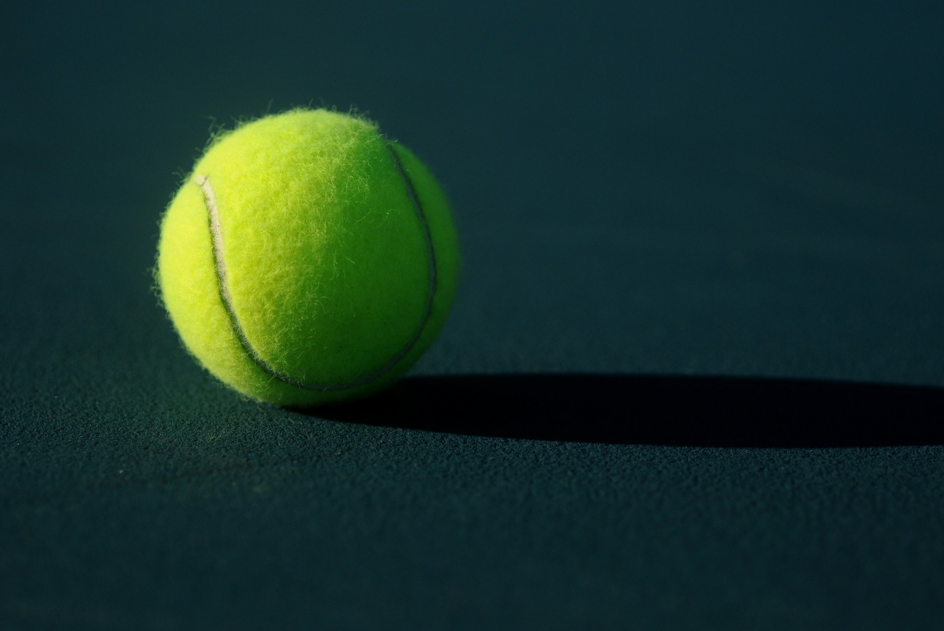 Tennis ball