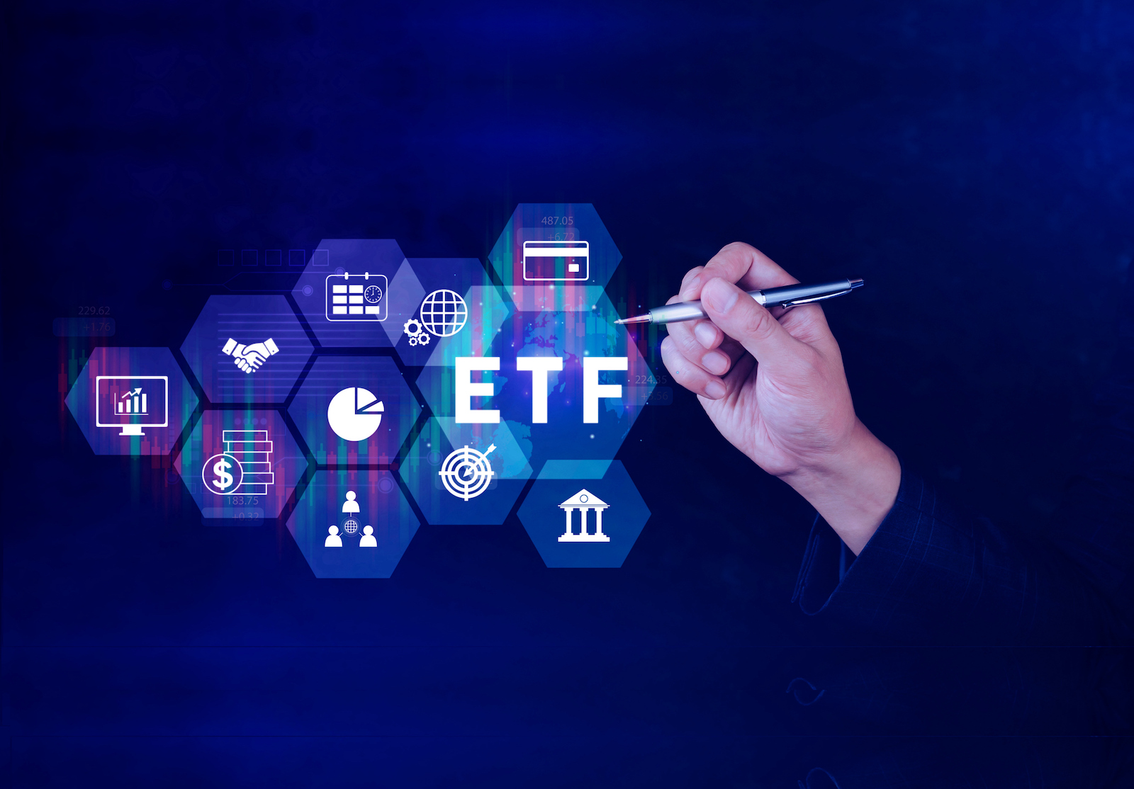ETF investment concept, Exchange Traded Fund, ETF stock options and stock market index fund, Growing Wealth in the Financial Market. alternate text for this image