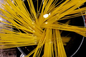 Spaghetti at the wall