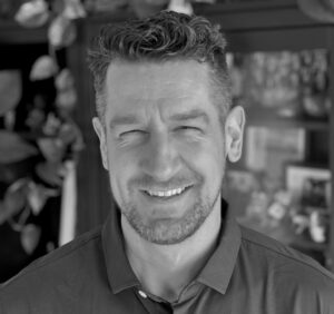 Vince Herlaar Auhtor Headshot Image