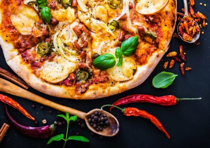 pizza_nourriture_repas_bouffe_Italie-426×300 alternate text for this image
