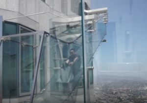 Insolite : la banque qui vous fait plonger dans le vide