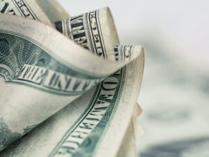 Le billet vert face aux vents contraires