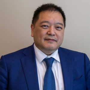 Robertson Velez, CFA Auhtor Headshot Image