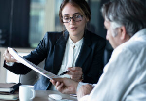 Nouveau conseiller : choisir entre polyvalence et spécialisation
