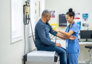 Manuvie lance un programme d’accompagnement en oncologie